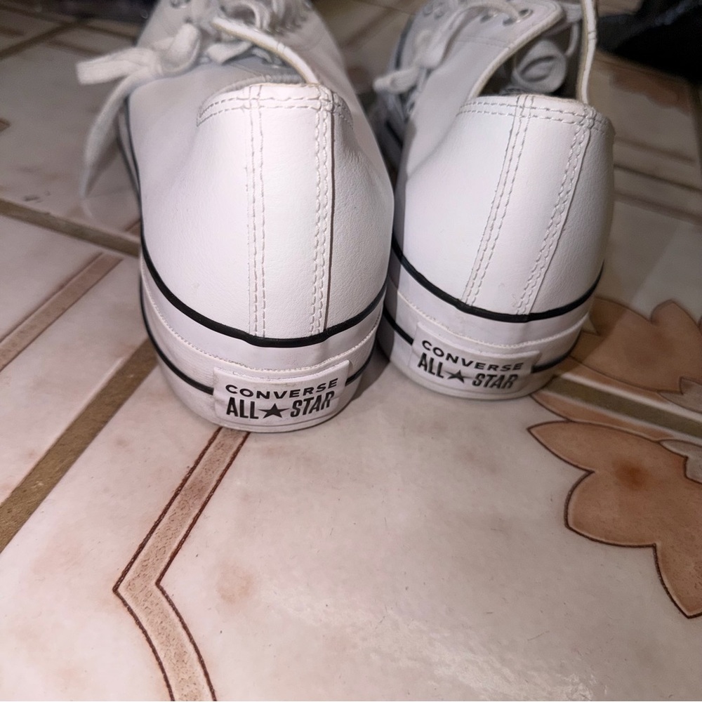Converse‎ White Low-Top platform leather Sneakers - Picture 6 of 7